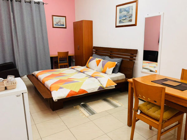 chambre meublé dakar F1-B, Cité Keur Gorgui avec frigo